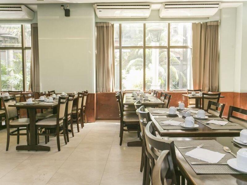 阿特兰蒂科托尔酒店 里约热内卢 外观 照片 Interior of a restaurant in Hanoi