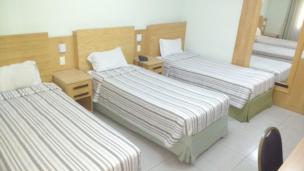 阿特兰蒂科托尔酒店 里约热内卢 外观 照片 A room at the hotel
