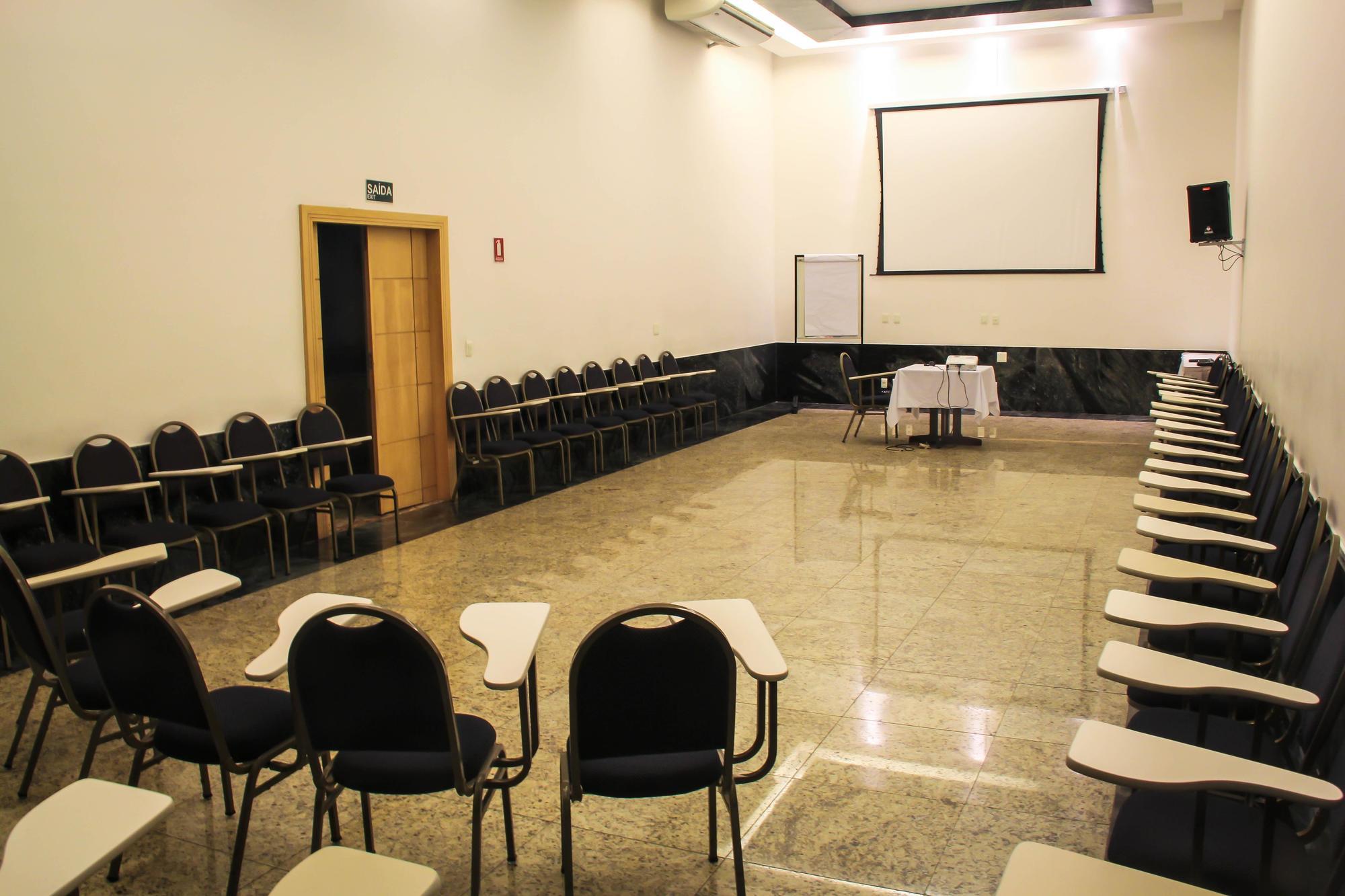 阿特兰蒂科托尔酒店 里约热内卢 外观 照片 A meeting room