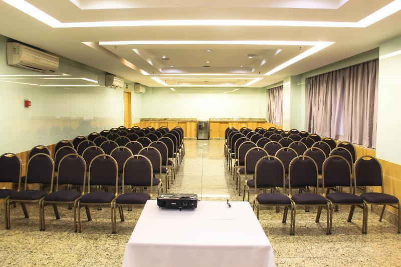 阿特兰蒂科托尔酒店 里约热内卢 外观 照片 The conference hall of the library