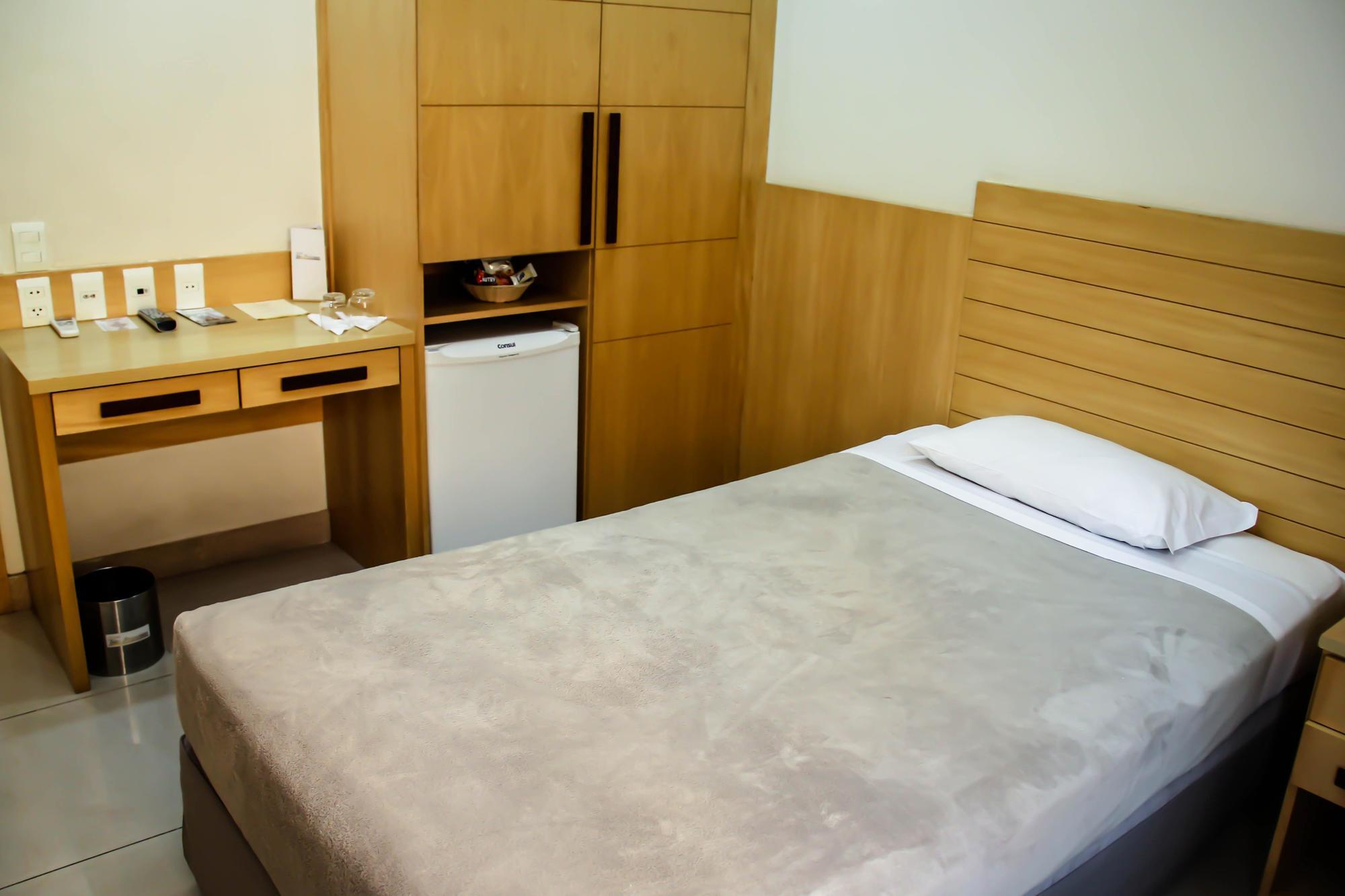 阿特兰蒂科托尔酒店 里约热内卢 外观 照片 A single room at the hotel
