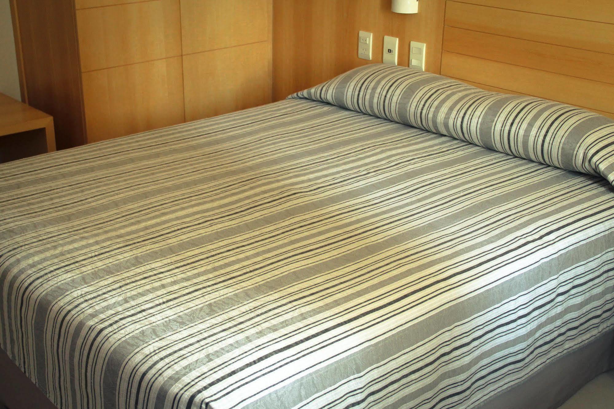 阿特兰蒂科托尔酒店 里约热内卢 外观 照片 A double bed