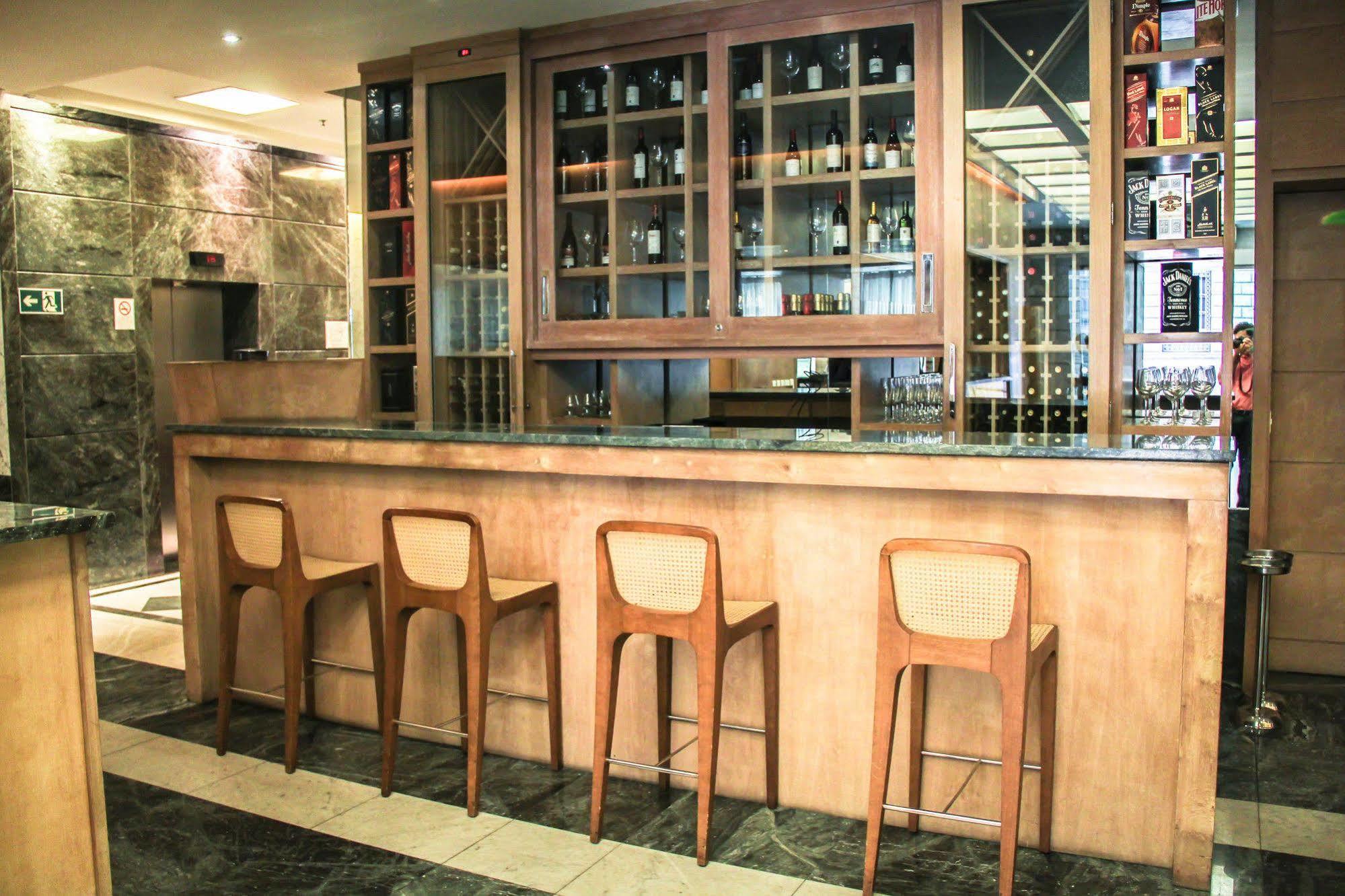 阿特兰蒂科托尔酒店 里约热内卢 外观 照片 The bar at the hotel